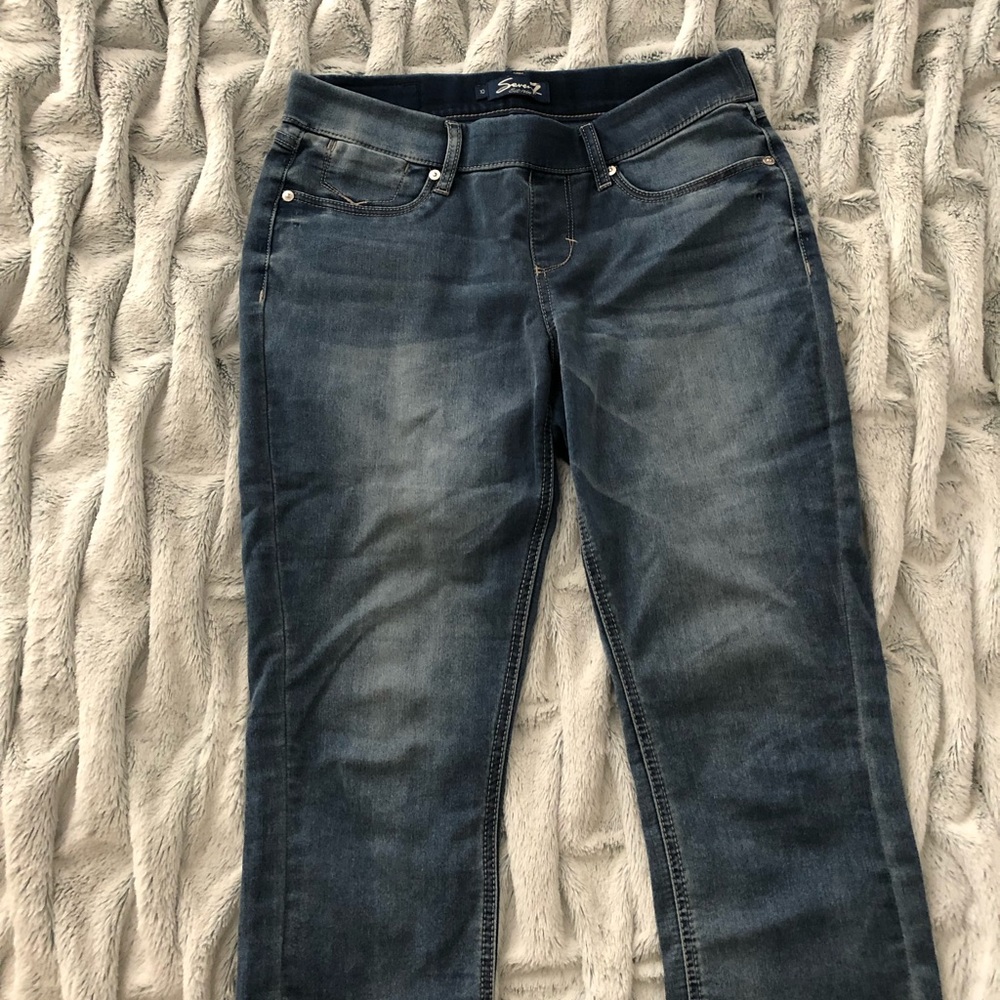 Seven7 elastic waist band crop jeans